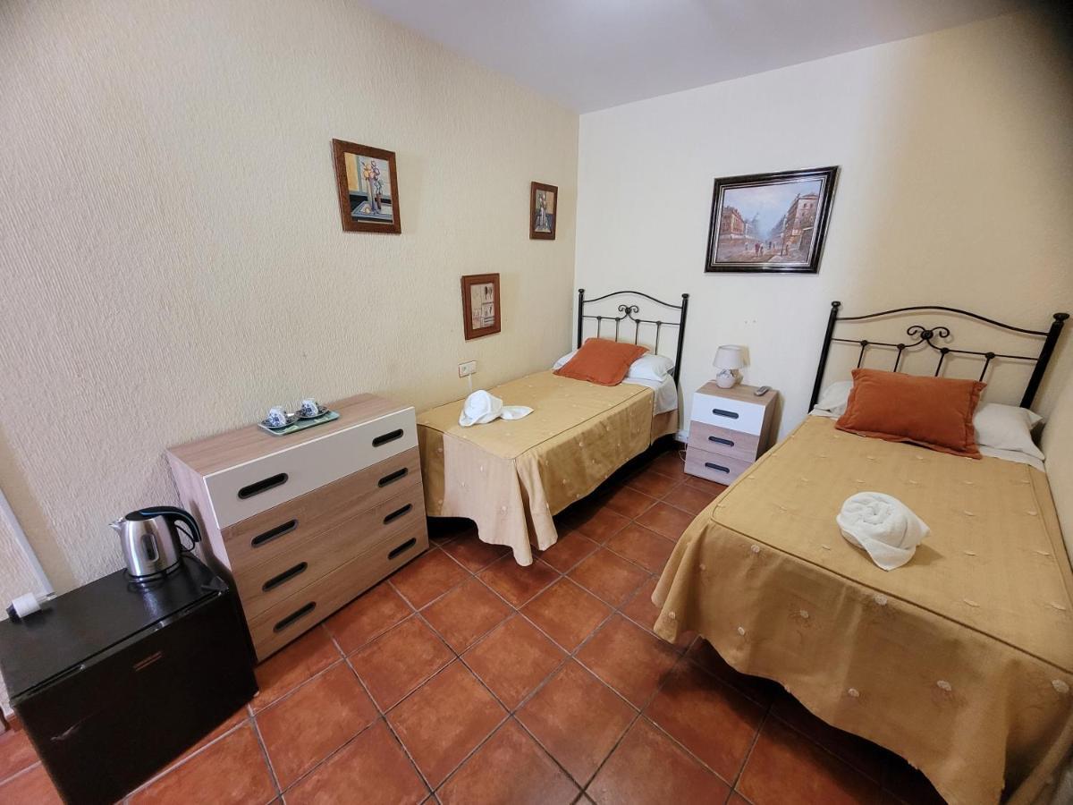 Hostal Jayma Salobreña Zewnętrze zdjęcie