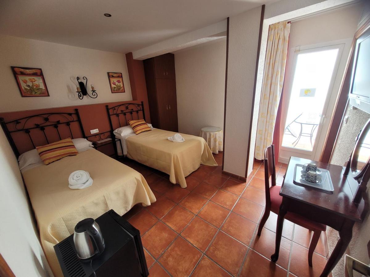 Hostal Jayma Salobreña Zewnętrze zdjęcie
