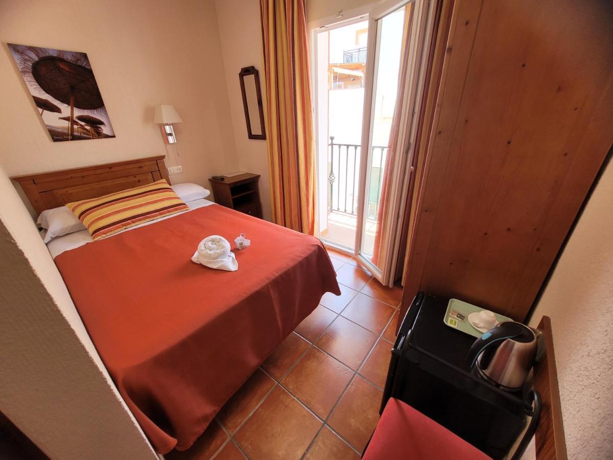 Hostal Jayma Salobreña Zewnętrze zdjęcie
