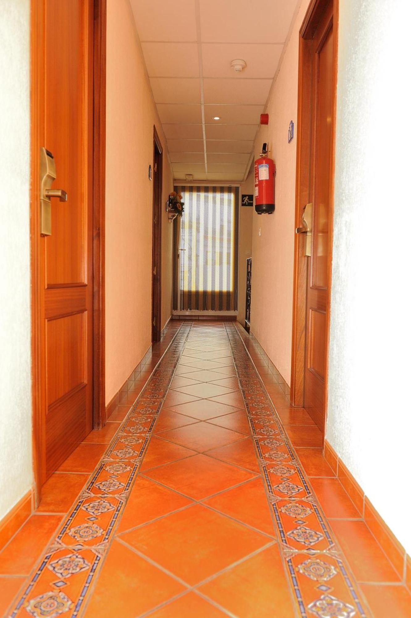 Hostal Jayma Salobreña Zewnętrze zdjęcie