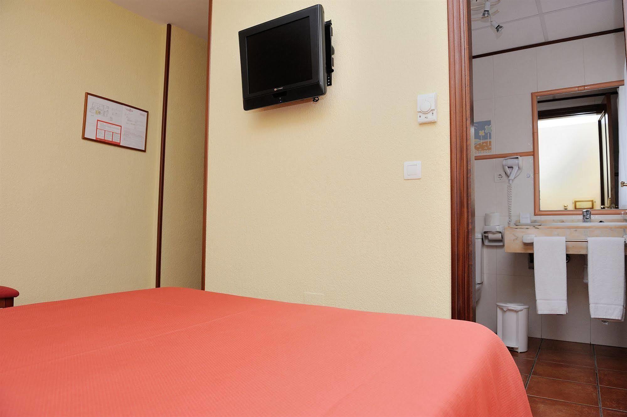 Hostal Jayma Salobreña Zewnętrze zdjęcie